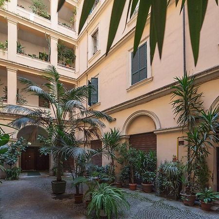 Lively Roma Trastevere Renovated Apartment - FromhometoРим Екстериор снимка