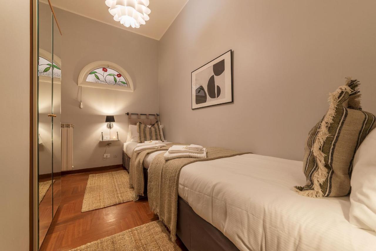 Lively Roma Trastevere Renovated Apartment - FromhometoРим Екстериор снимка