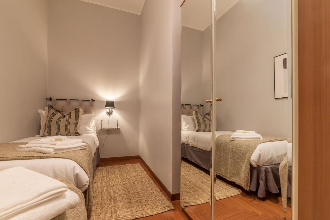 Lively Roma Trastevere Renovated Apartment - FromhometoРим Екстериор снимка
