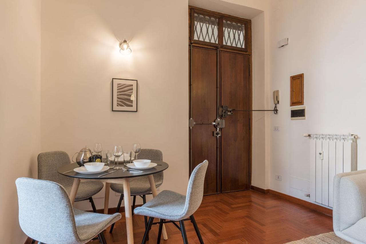 Lively Roma Trastevere Renovated Apartment - FromhometoРим Екстериор снимка