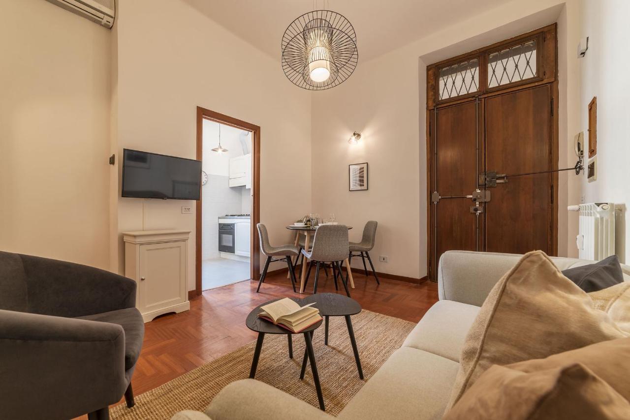 Lively Roma Trastevere Renovated Apartment - FromhometoРим Екстериор снимка